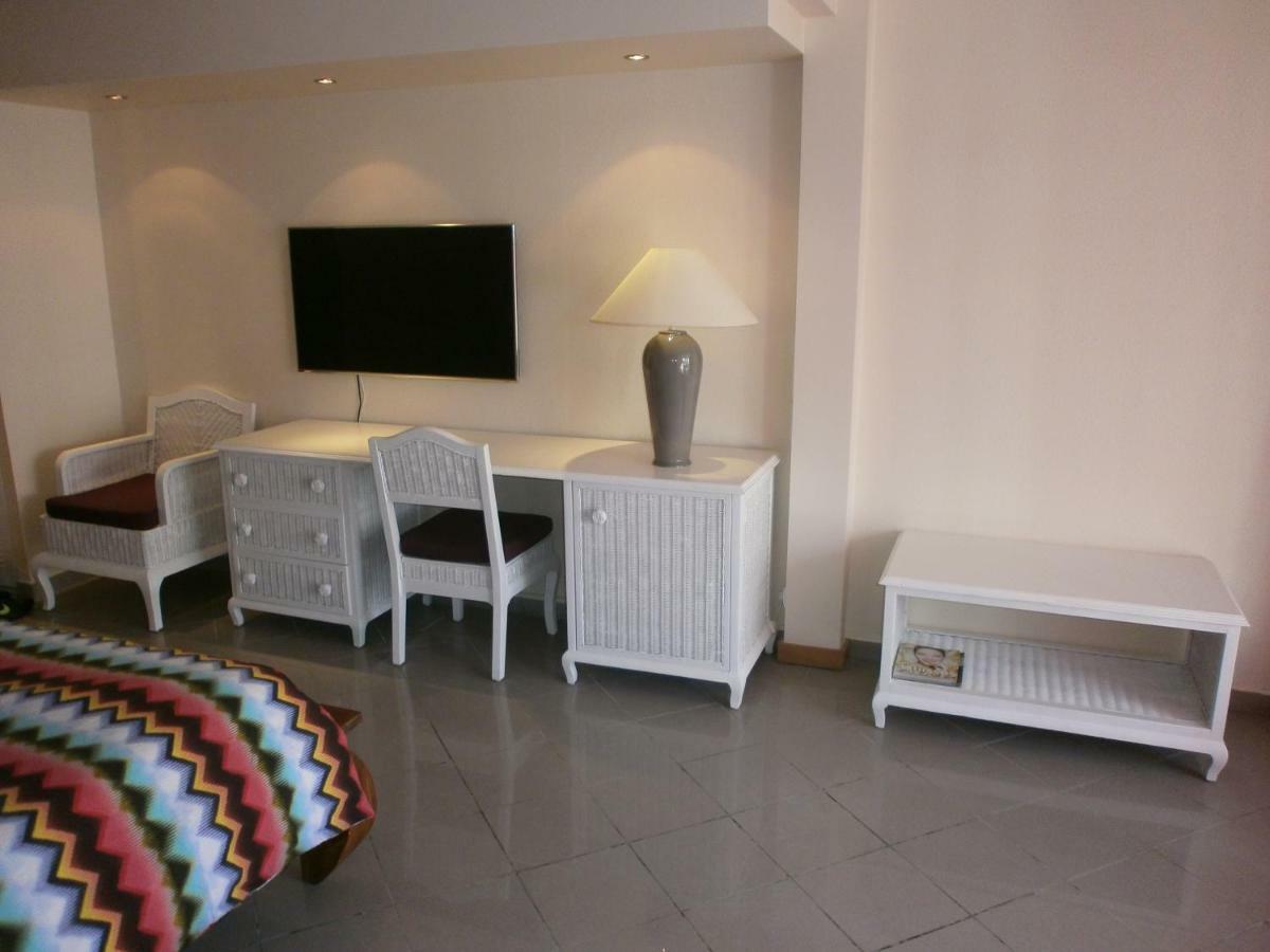 Studio En Bord De Mer - Residence La Vieille Tour เลอโกซิเยร์ ภายนอก รูปภาพ